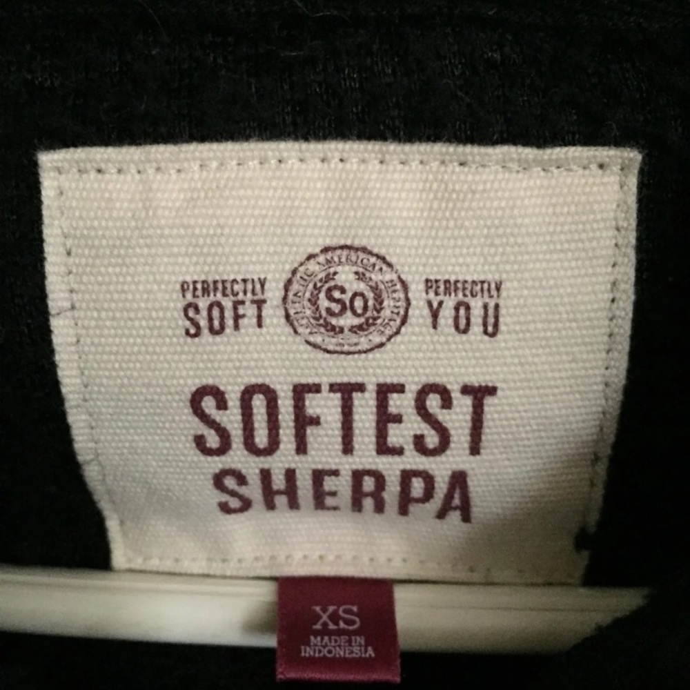 Sherpa Jacket - Picture 2 of 3